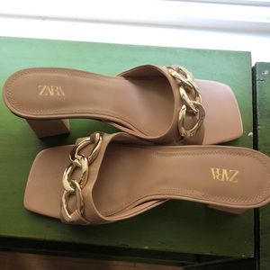 Zara size 39 mule